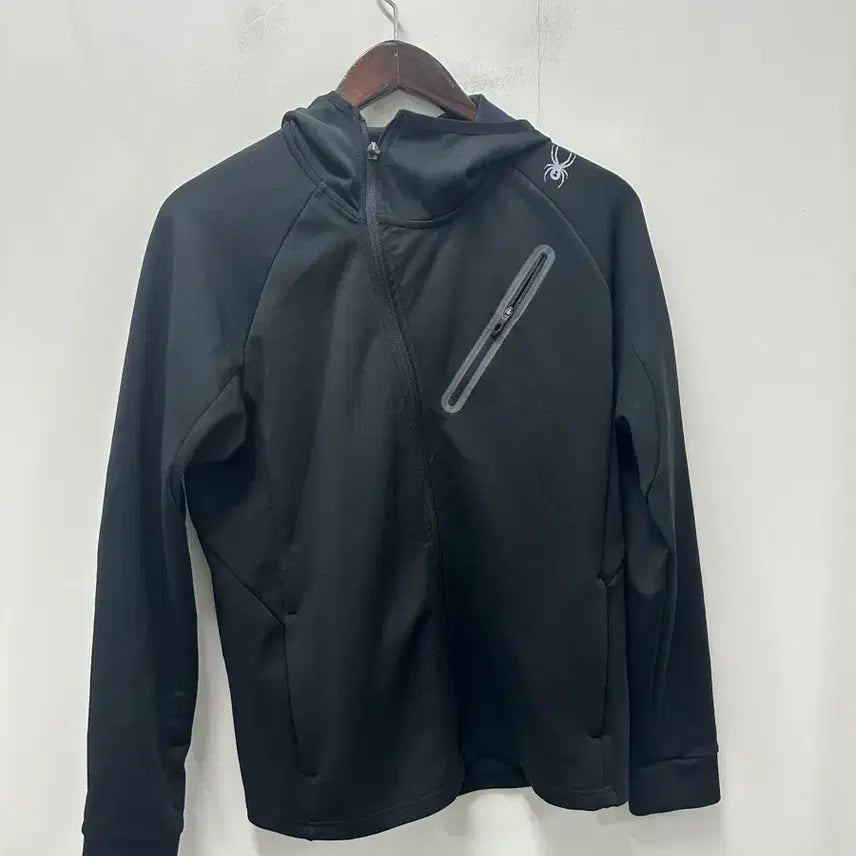 [BUNJANG] Arabian Vintage Spider Black Softshell Jacket (Size 100) / [만원 아라비아빈티지]스파이더 블랙 소프트쉘 자켓 100