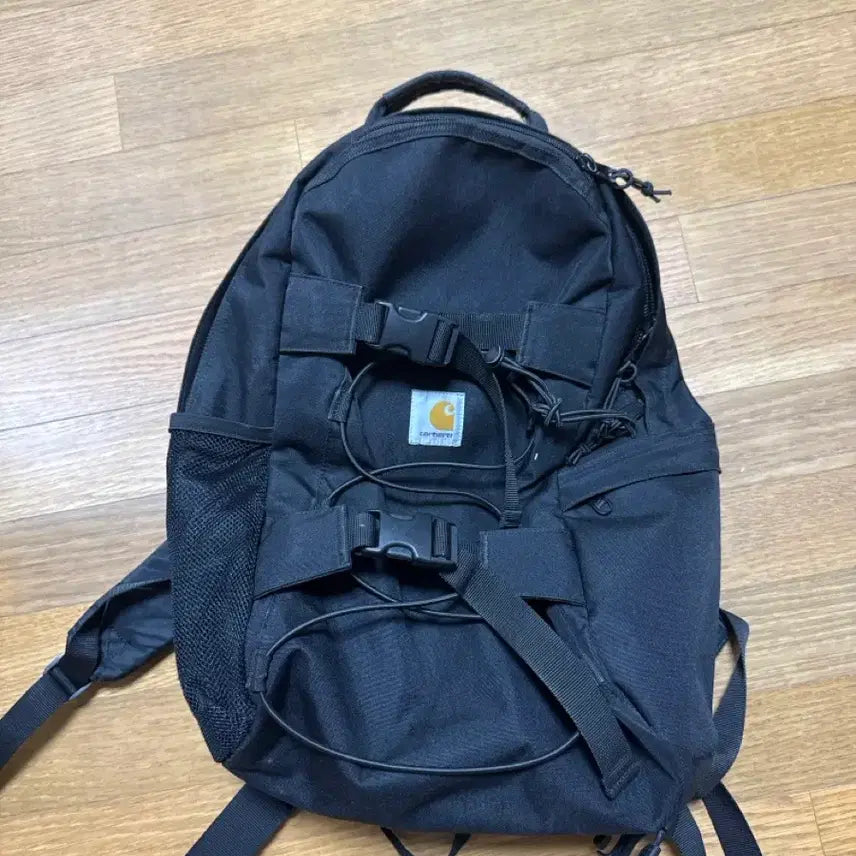 [SOLD OUT] 칼하트 킥플립 백팩
