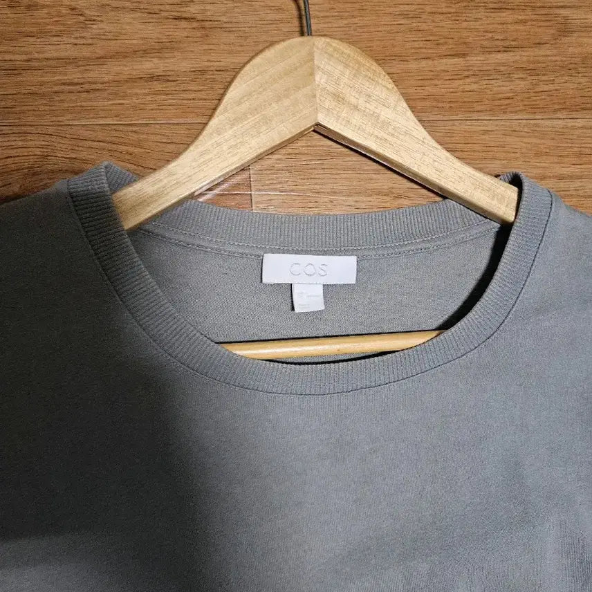 [SOLD OUT] cos 포켓 롱슬리브