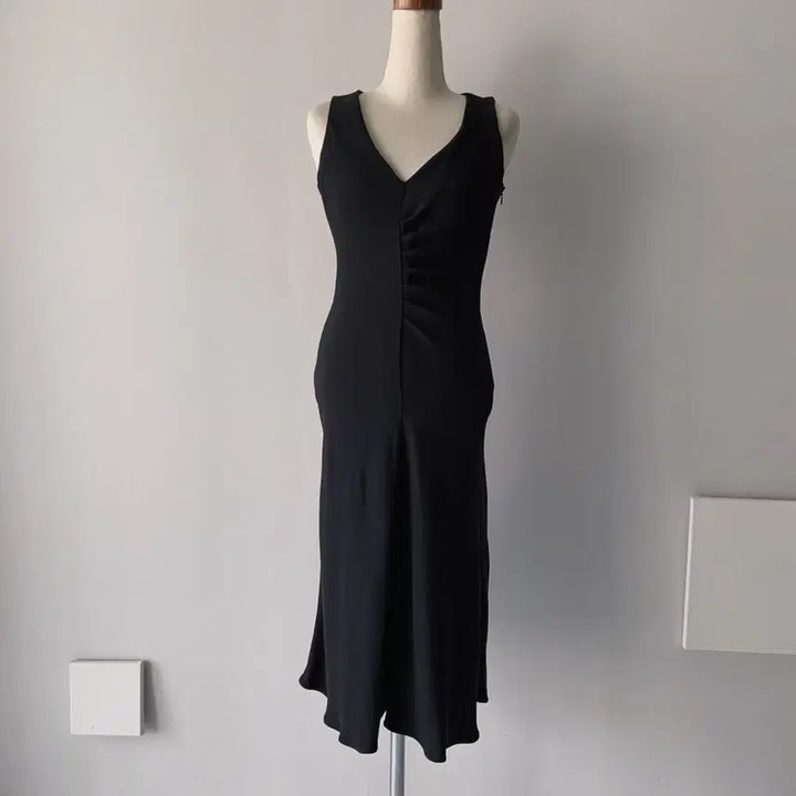 [BUNJANG] Giorgio Armani Collezioni Navy Blue Dress / 아르마니 콜레지오니 진네이비 원피스 4455