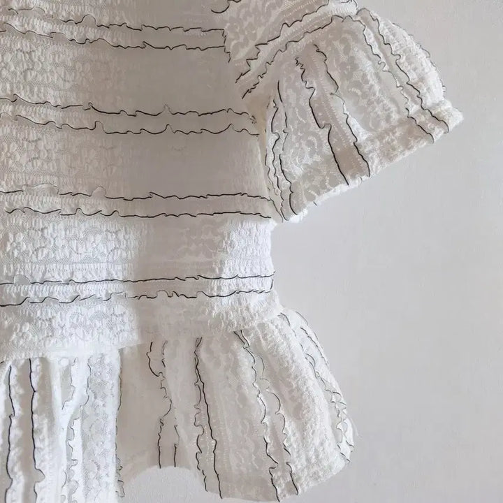 [BUNJANG] White Shirring Frill Short Sleeve Blouse / 화이트 셔링 블라우스 프릴 반팔