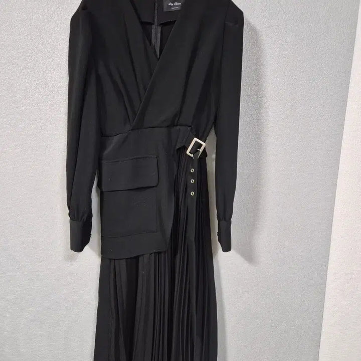 [BUNJANG] Lap Style Black Pleated Long Dress Size 55 / 랩스탈 플리츠 원피스 55