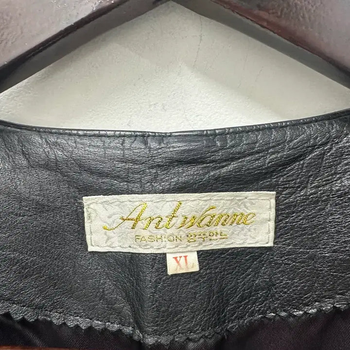[BUNJANG] Arabia Vintage Black Leather Vest XL / [만원 아라비아빈티지]빈티지 소가죽 블랙 레더 조끼 XL