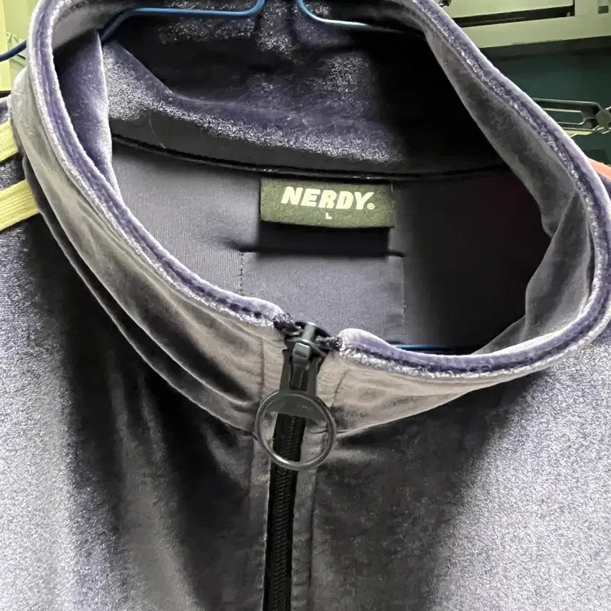 [BUNJANG] NERDY Velvet Training Set (Size L) / 널디 벨벳 트레이닝 세트 판매