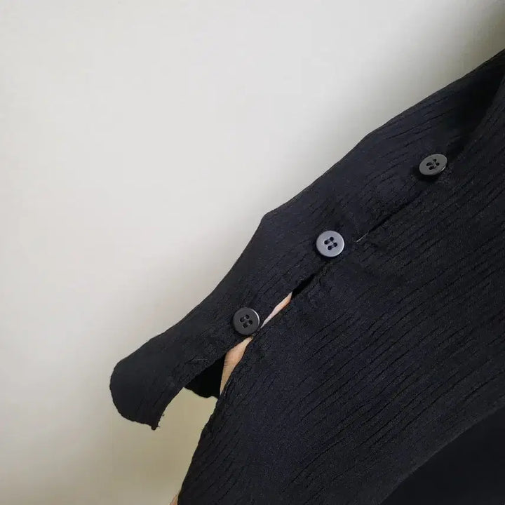 [BUNJANG] Massimo Dutti Black Short-Sleeve Blouse Size 55 / 마시모두띠 블랙 반팔 블라우스 55