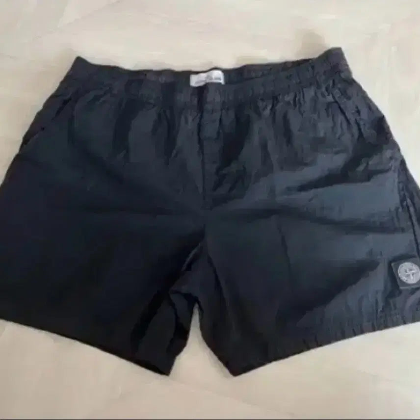 [BUNJANG] Stone Island Black Cargo Shorts / 스톤아일랜드 블랙 반바지