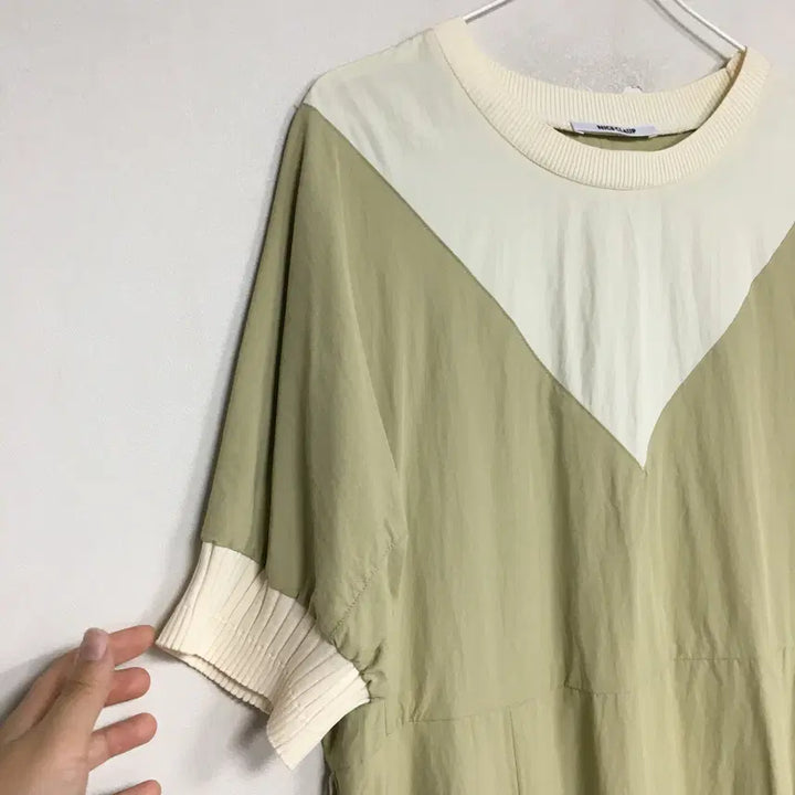 [BUNJANG] Nice Claup Flared Dress / 23 나이스클랍 바스락 플레어 원피스 F