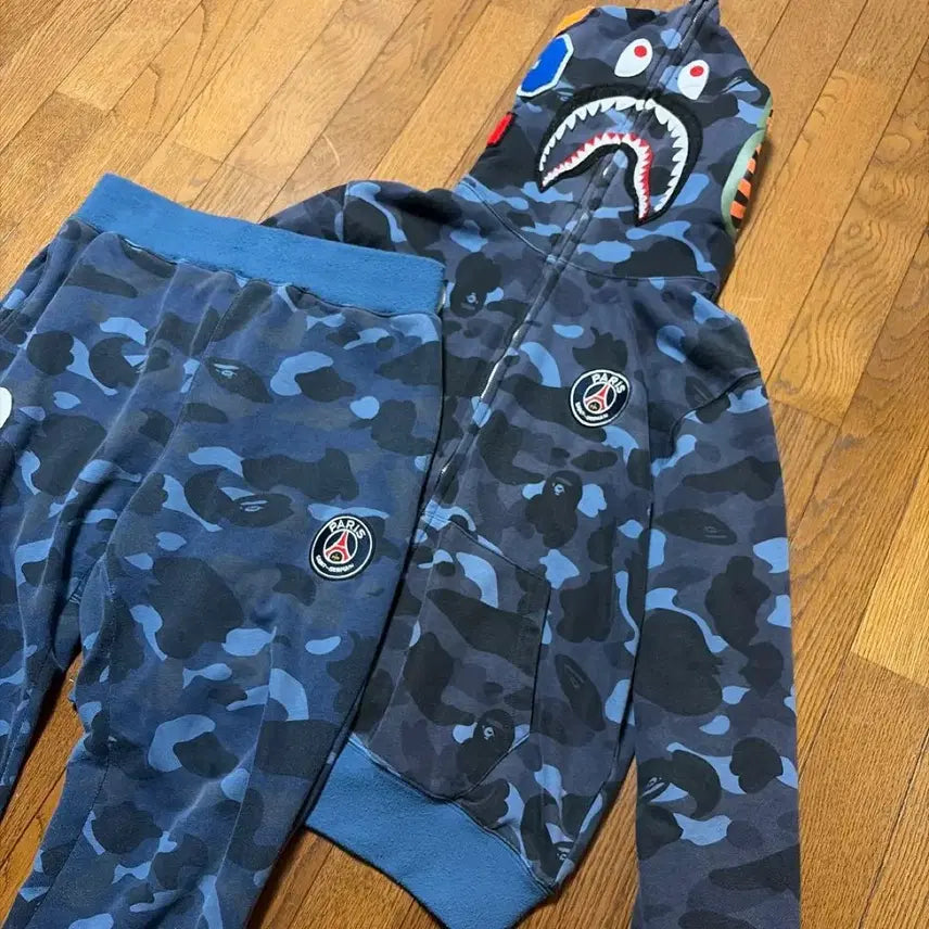 [SOLD OUT] 베이프 PSG 청계 카모 샤크 후드집업 바지 세트