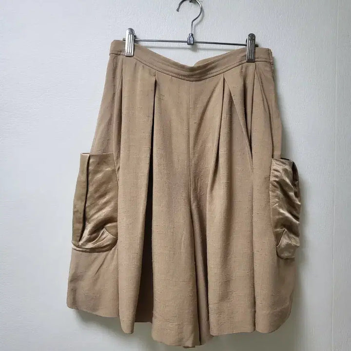 [BUNJANG] Hanssum S23 Linen Shorts Size 55 / 한섬 S23 린넨 반바지 55