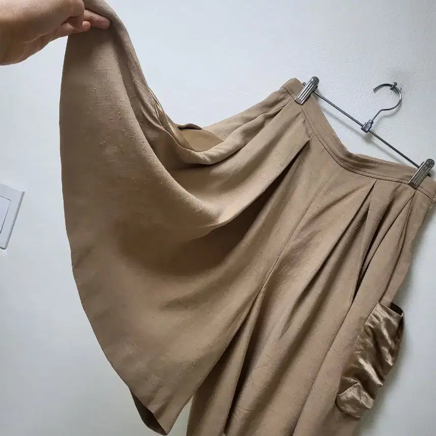 [BUNJANG] Hanssum S23 Linen Shorts Size 55 / 한섬 S23 린넨 반바지 55