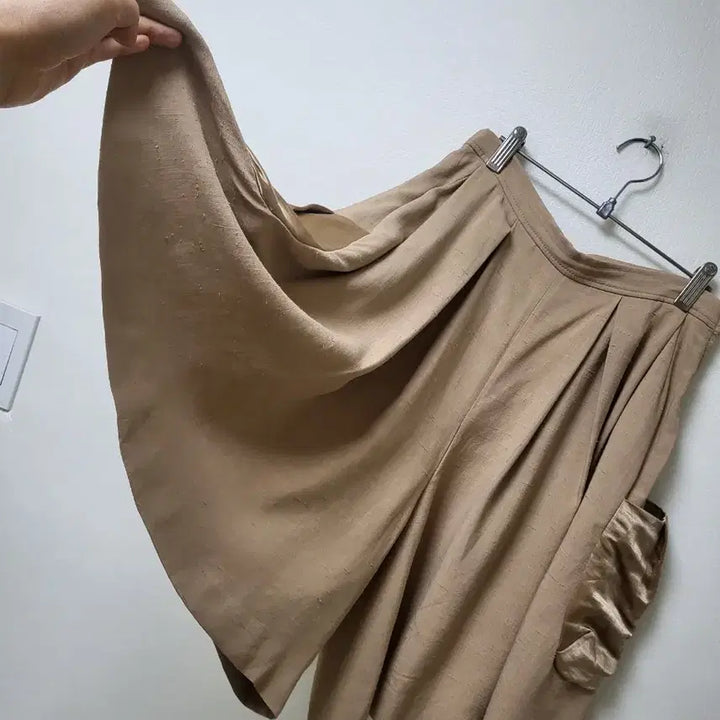 [BUNJANG] Hanssum S23 Linen Shorts Size 55 / 한섬 S23 린넨 반바지 55