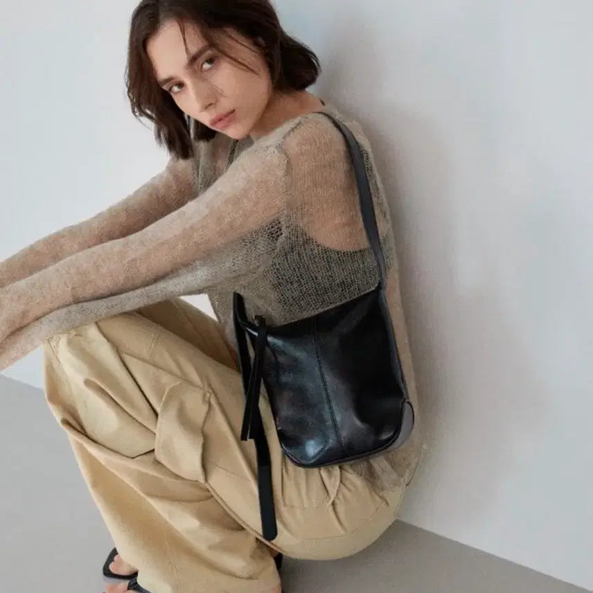 [BUNJANG] Ladybag Black Leather Shoulder Bag / 레이드백 have 미니백