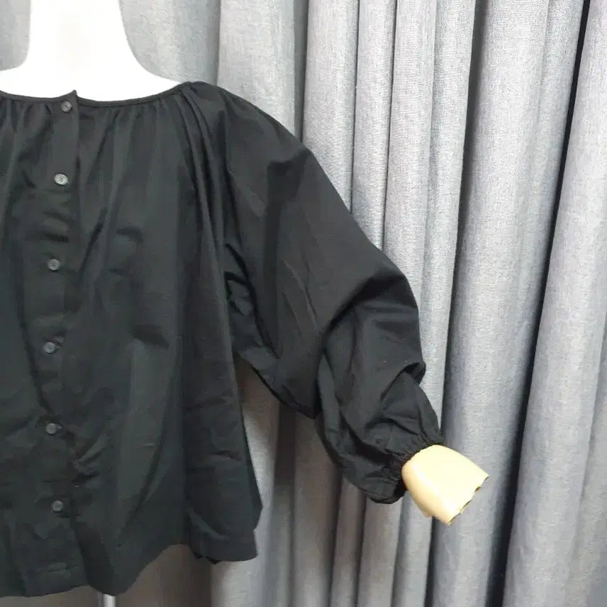 [BUNJANG] Balloon Black Blouse / 벌룬 블랙 블라우스