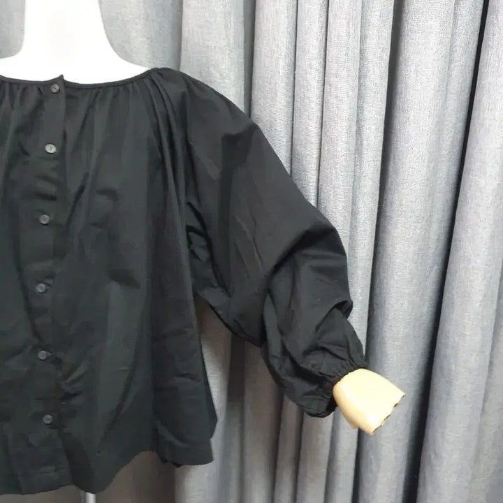 [BUNJANG] Balloon Black Blouse / 벌룬 블랙 블라우스