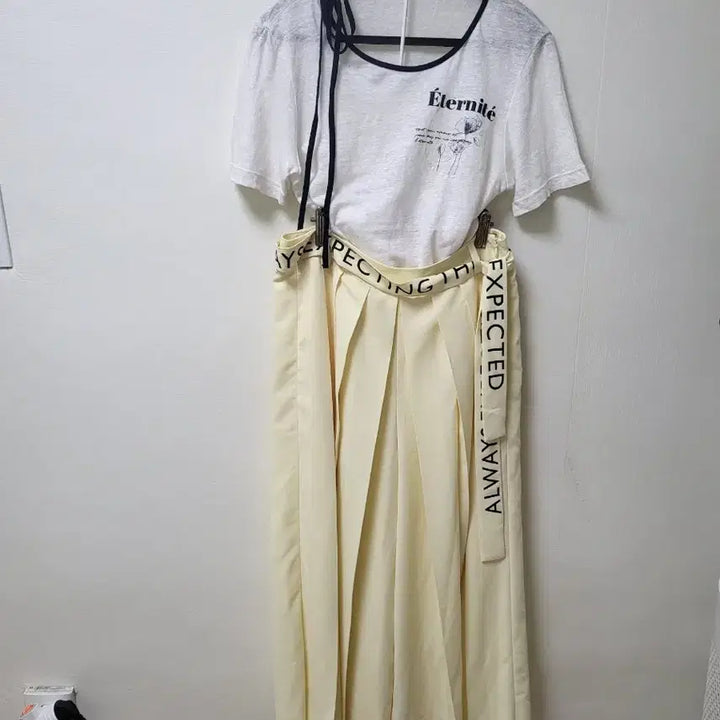 [BUNJANG] Studio Tomboy Skirt Pants Ivory Size 55 / 스튜디오톰보이 치마 바지 55