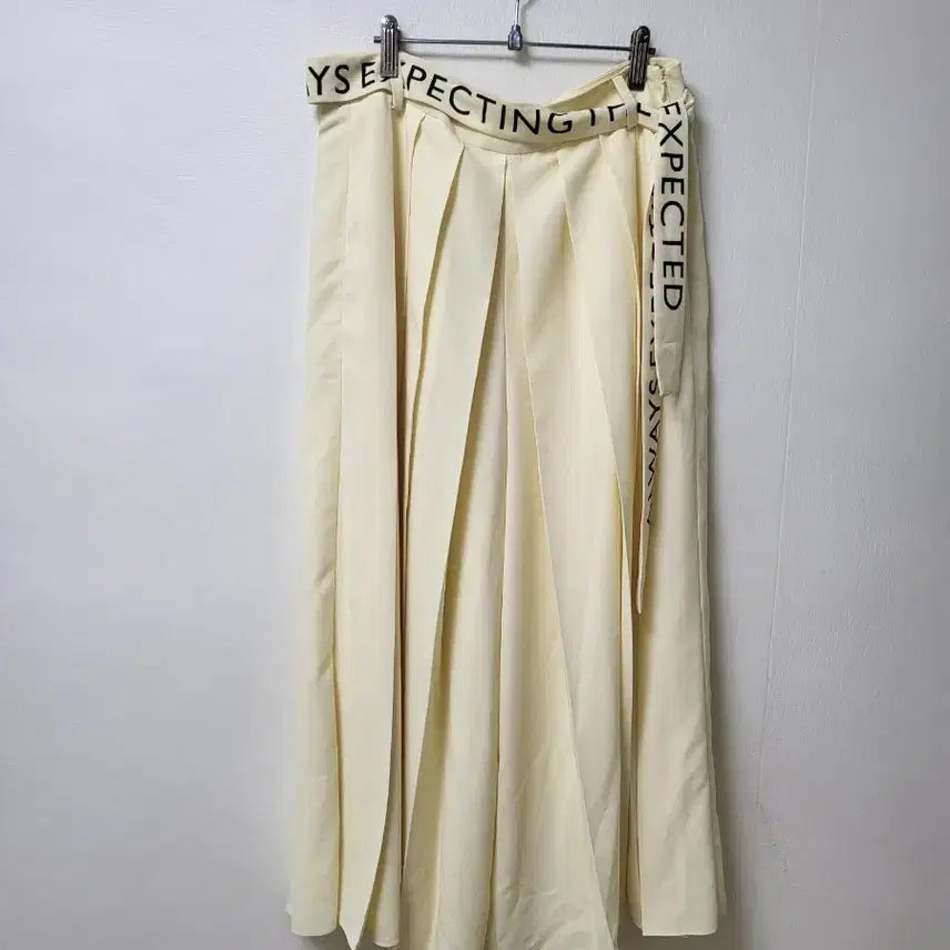 [BUNJANG] Studio Tomboy Skirt Pants Ivory Size 55 / 스튜디오톰보이 치마 바지 55