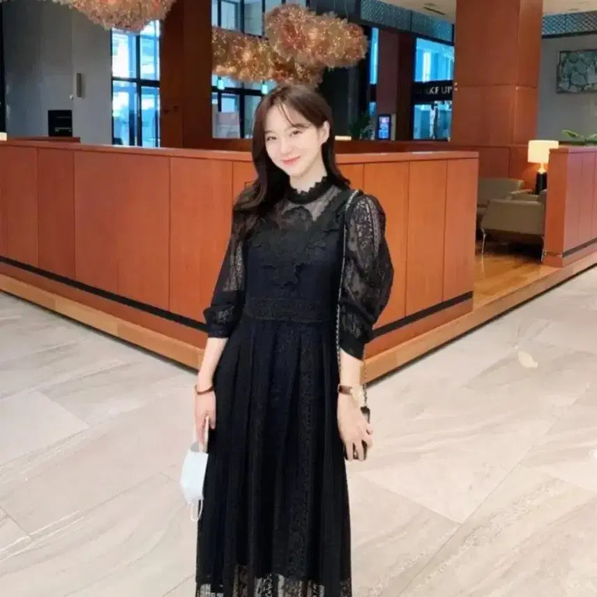 [BUNJANG] PAGE U Lace Dress / 페이지유(PAGE U) 레이스원피스 55-66
