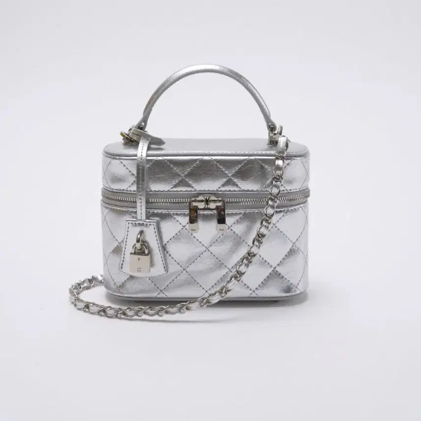 [BUNJANG] Cardinal Red Vanity Silver Tote Bag / 카디널레드 베니티 실버