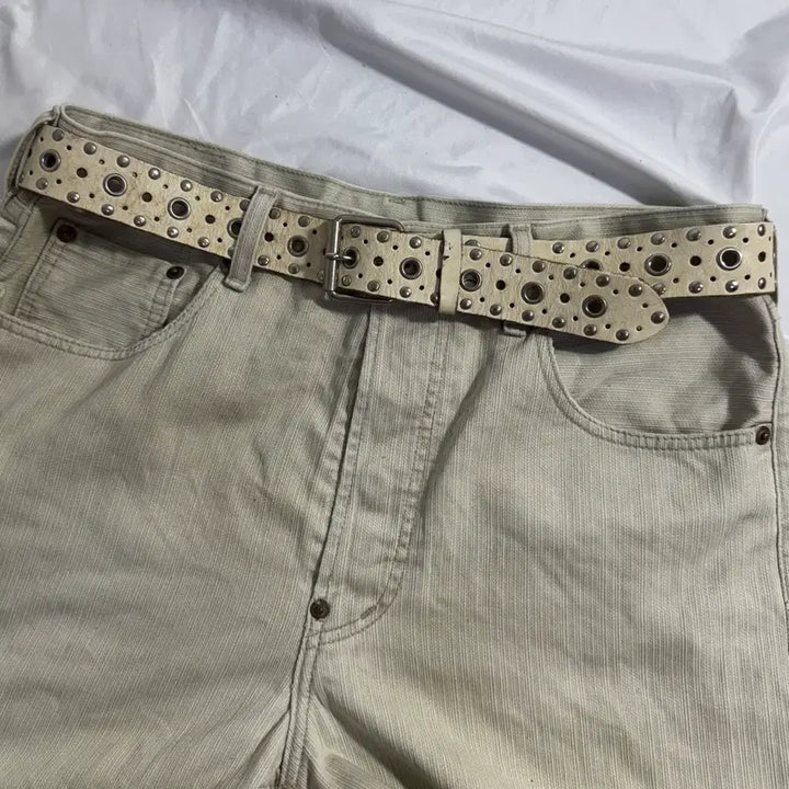 [BUNJANG] Vintage Studded Eyelet Leather Belt / 빈티지 스터드 아일렛 레더 벨트