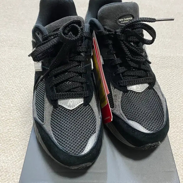 [BUNJANG] New Balance 2002R Black Dark Grey Sneakers (235) / 뉴발란스 2002R 블랙 다크 그레이 235