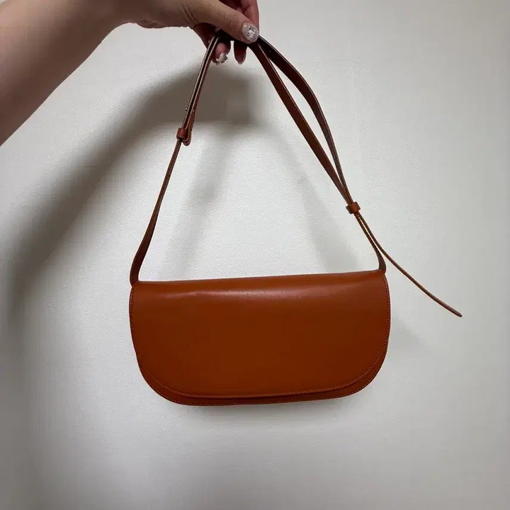 [BUNJANG] Elvategev Shoulder Bag / Cross Bag / 숄더백/크로스백 (엘바테게브 Elvategev)