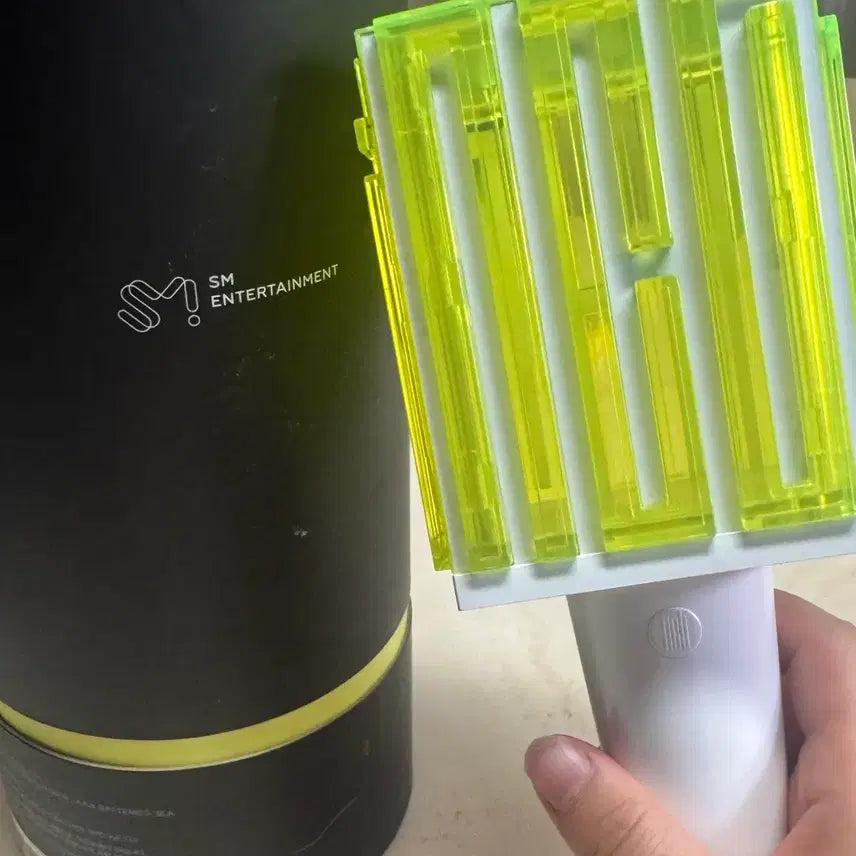 [BUNJANG] NCT Official Light Stick (Moominbom Ver.) / 엔시티 응원봉 믐뭔봄 구믐 양도