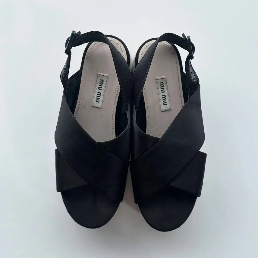 [BUNJANG] Miu Miu Black Satin Platform Cross Strap Sandals / 미우미우 miu miu 크로스 스트랩 샌들