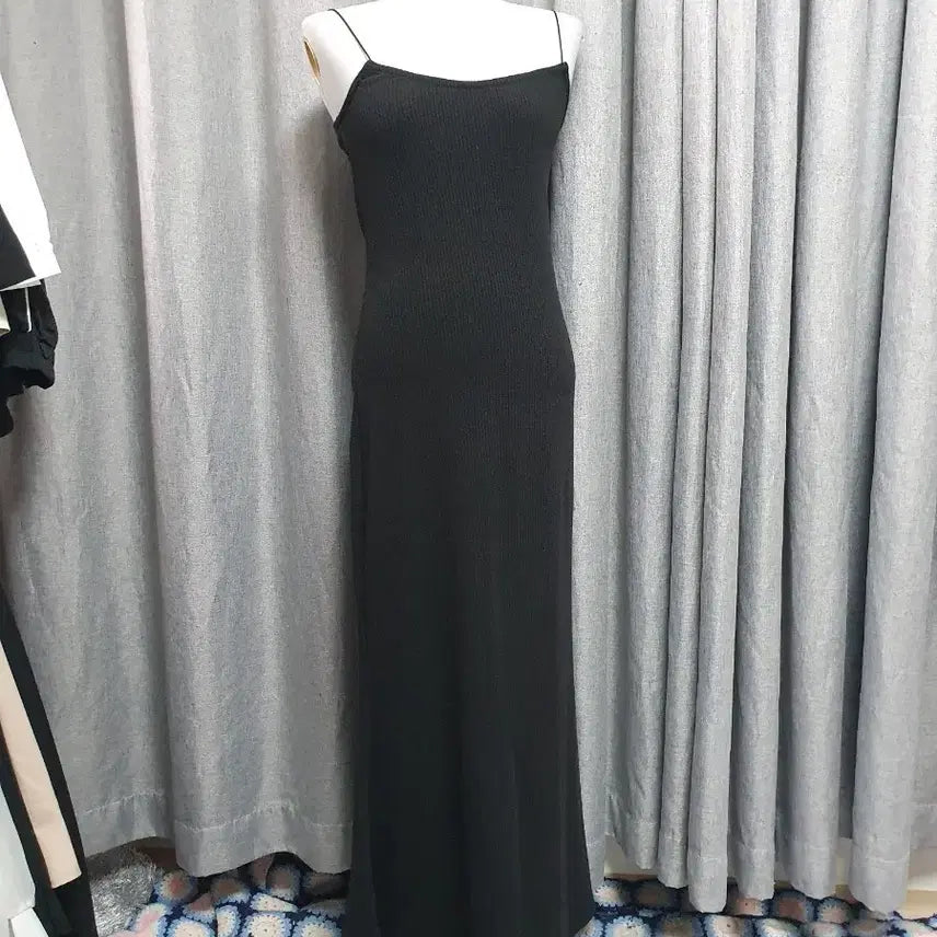 [BUNJANG] Sleeveless Maxi Dress / 슬리브리스 맥시 고급 원피스