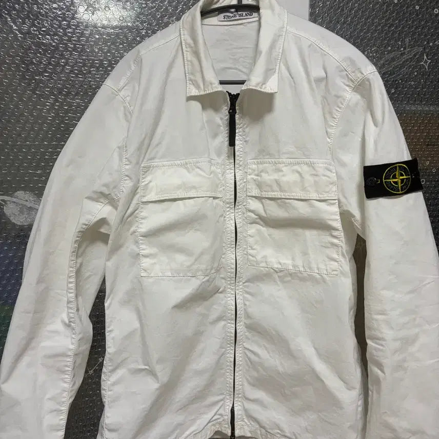 [BUNJANG] Stone Island 23SS Overshirt White / 23ss 스톤아일랜드 오버셔츠 화이트