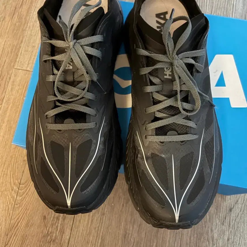 [BUNJANG] Hoka Mafate Speed 4 Running Shoes Black / 사용감 없는 호카 마파테 스피드 4 라이트 블랙(295)