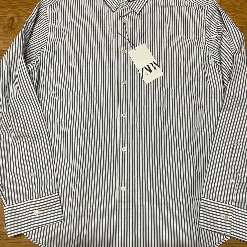 [BUNJANG] Zara Striped Shirt Size 105 (New) / 자라(Zara) 스트라이프 셔츠 105사이즈 새제품