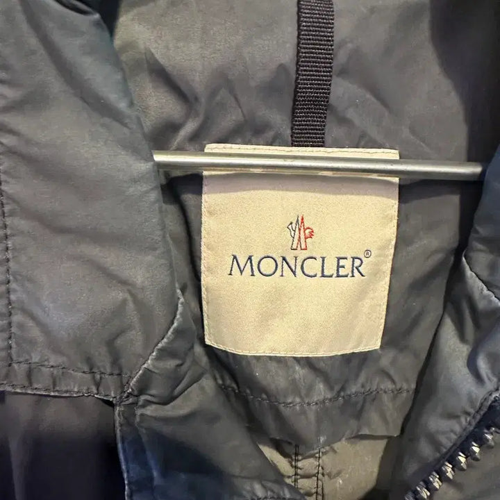 [BUNJANG] Moncler Authentic Department Store Windbreaker Jacket / 몽클레어 정품 백화점판 바람막이자켓