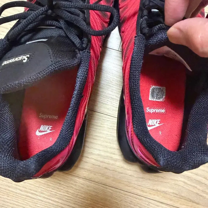 [BUNJANG] Supreme Nike Air Force 1 Low Sneakers / 슈프림 나이키 285