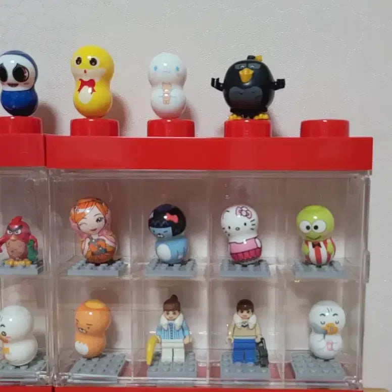 [BUNJANG] LEGO Minifigure Display Case Red (Discontinued) / 레고 미니피규어 디스플레이 케이스 장식장 정품/ 단종됨 / 빨강색