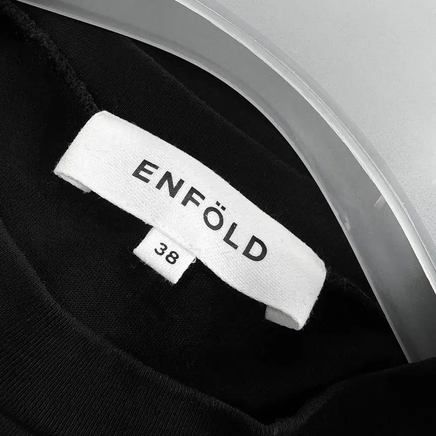 [SOLD OUT] 엔폴드 ENFOLD 크롭 롱슬리브