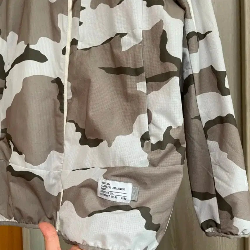 [BUNJANG] New Era Camouflage Pattern Hooded Zip-Up Jacket (Size 100) / 100 뉴에라 남성 후드집업