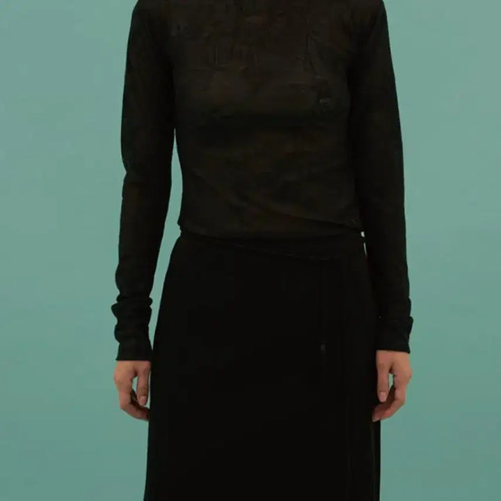 [BUNJANG] Teak Flower Jacquard Long Sleeve T-Shirt Black / 새상품 티크 Teak FLOWER JACQUARD T (오눅착용)