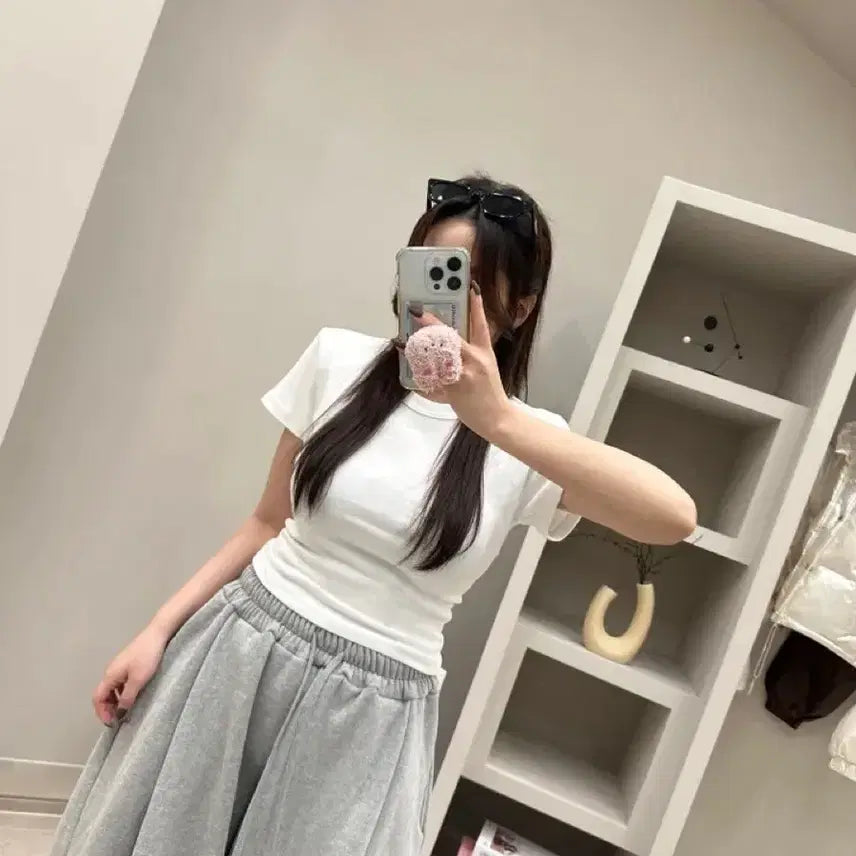 [BUNJANG] Amour Adele Slim Fit Short Sleeve T-Shirt / 아무르 아델 딱붙반팔티