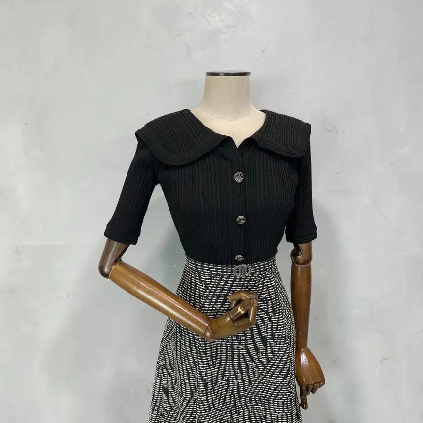 [BUNJANG] Misha Black Collar Knit Pattern Long Dress / 미샤 블랙 카라 니트 패턴 롱 원피스