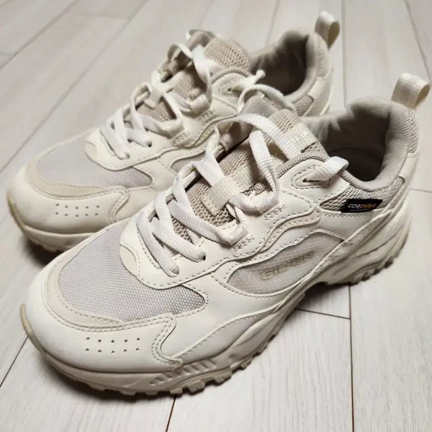 [BUNJANG] Eider Unisex Casual Sneakers MIRAGE OG Cream Size 230 / 아이더 운동화 남녀공용 캐주얼 스니커즈 MIRAGE OG크림 사이즈230