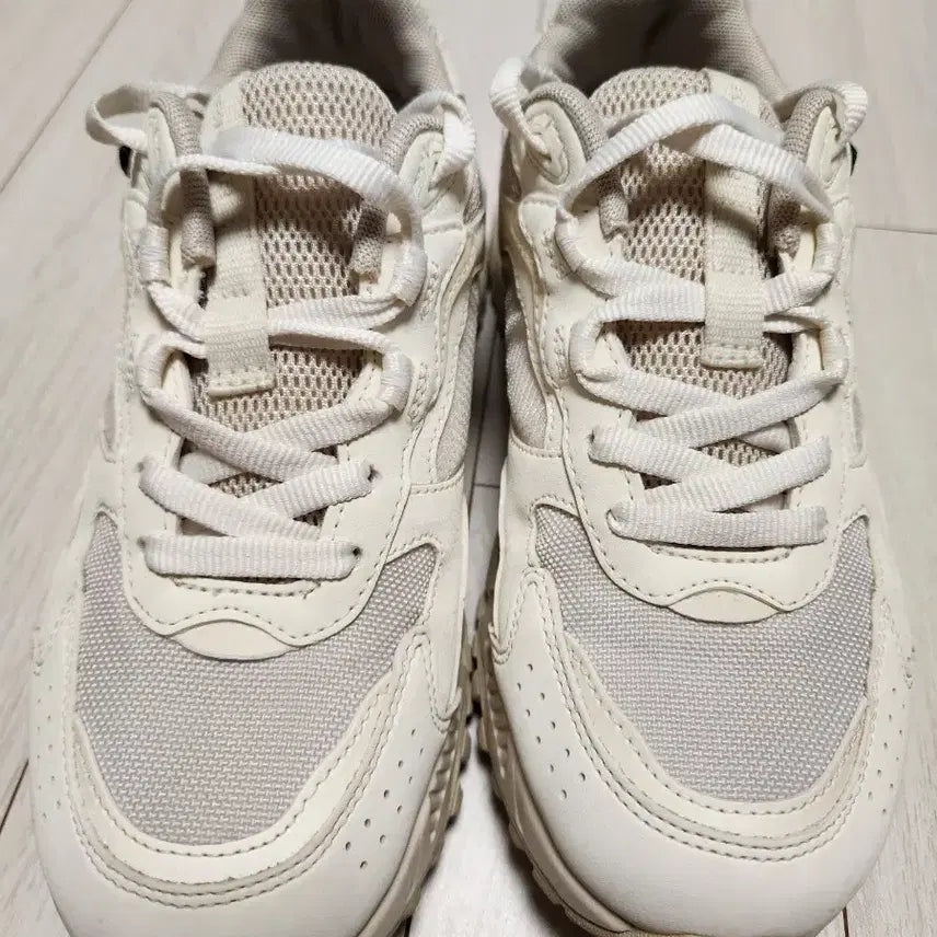 [BUNJANG] Eider Unisex Casual Sneakers MIRAGE OG Cream Size 230 / 아이더 운동화 남녀공용 캐주얼 스니커즈 MIRAGE OG크림 사이즈230