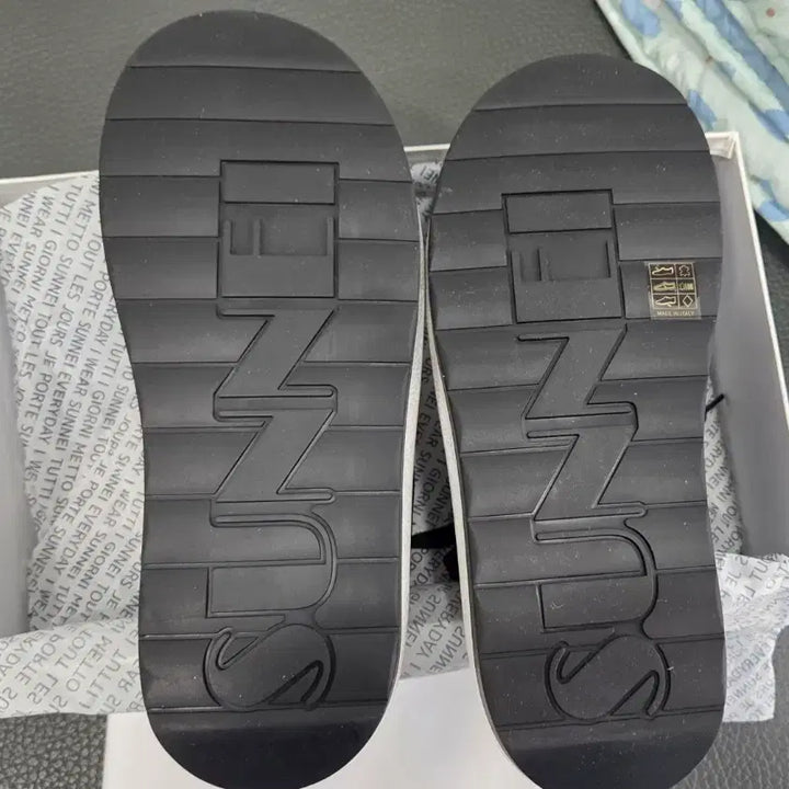 [BUNJANG] SUNNEI Dreamy Mule Mesh Sneakers Black/White Size 42 / (새상품)SUNNEI 드리미 뮬 메쉬 블랙 / 화이트 42 사이즈
