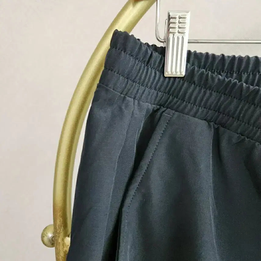[BUNJANG] Calvin Klein Black Cargo Shorts / 캘빈클라인 블랙 반바지