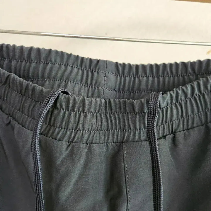 [BUNJANG] Calvin Klein Black Cargo Shorts / 캘빈클라인 블랙 반바지