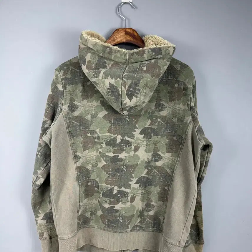 [BUNJANG] Jeep Camouflage Sherpa Fleece Hooded Zip-Up Jacket / 지프 카모플라주 패턴 쉐르파 기모 후드집업 E80