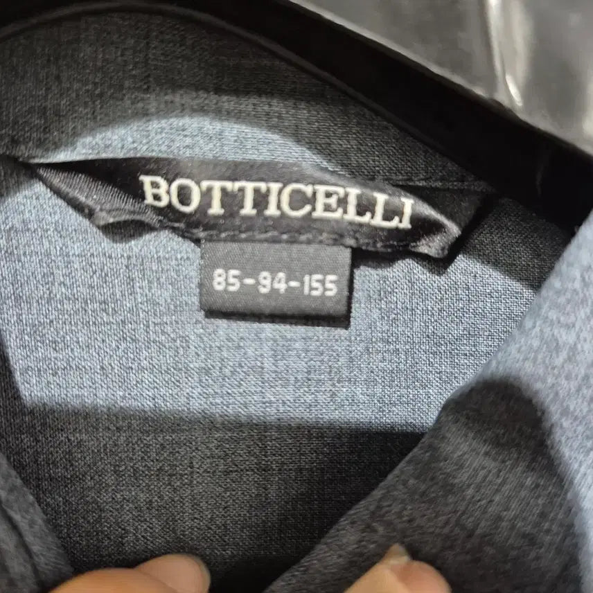 [BUNJANG] Botticelli Grey Shirt Short Sleeve Blouse / 보티첼리 그레이 셔츠 반팔 블라우스