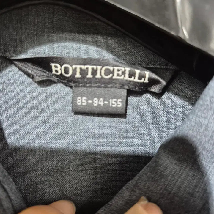 [BUNJANG] Botticelli Grey Shirt Short Sleeve Blouse / 보티첼리 그레이 셔츠 반팔 블라우스