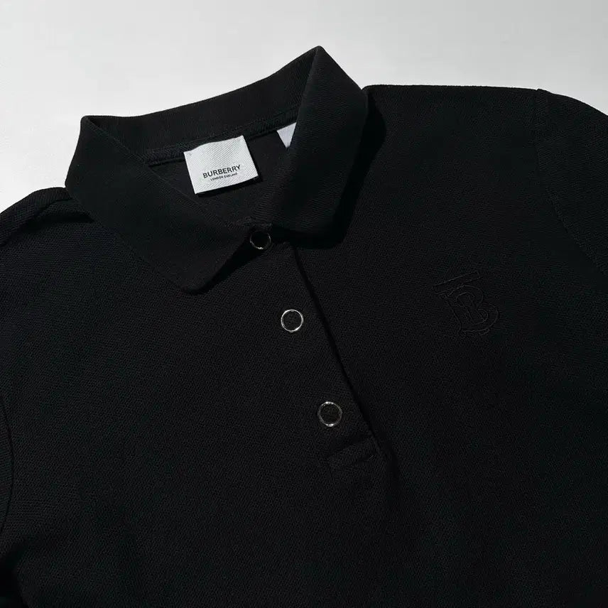 [BUNJANG] Burberry TB Logo Gold Snap Button Collar Short Sleeve T-Shirt / [여M-L] 버버리 TB로고 금장 스냅버튼 카라 반팔 티셔츠