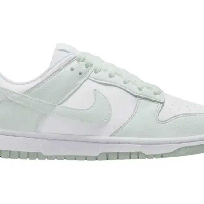 [BUNJANG] Nike Dunk Low Next Nature Barely Green White 230mm / 나이키 덩크로우 230