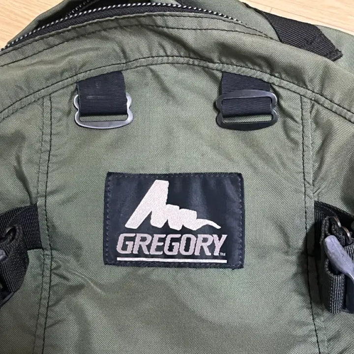[BUNJANG] 90s Gregory Made in USA Black Leather Day and Half Backpack Olive / 90s 그레고리 Made in USA 구로고 데이앤하프 올리브